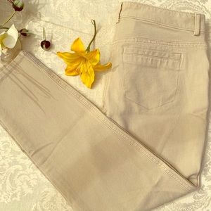 Chico’s stretchy cropped pants